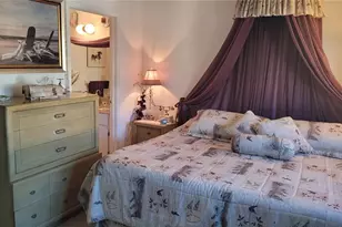 5969 Terrace Park Dr N, Saint Petersburg, FL 33709 - Photo 9