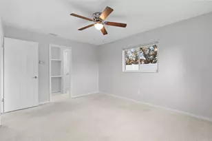 13705 Jamaica Dr, Seminole, FL 33776 - Photo 21