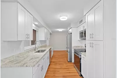 13705 Jamaica Drive, Seminole, FL 33776 - Photo 7