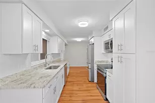 13705 Jamaica Dr, Seminole, FL 33776 - Photo 7