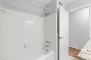 13705 Jamaica Dr, Seminole, FL 33776 - Photo 17