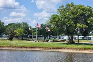 37021 Karen Ave, Zephyrhills, FL 33542 - Photo 67