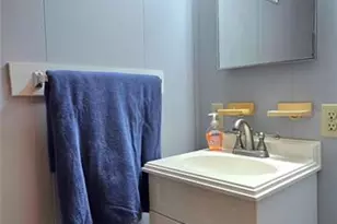 37021 Karen Ave, Zephyrhills, FL 33542 - Photo 13