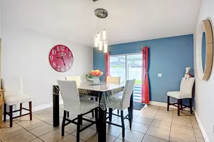 12713 Kings Lake Dr, Gibsonton, FL 33534 - Photo 15