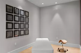 275 1st Ave S, Saint Petersburg, FL 33701 - Photo 23