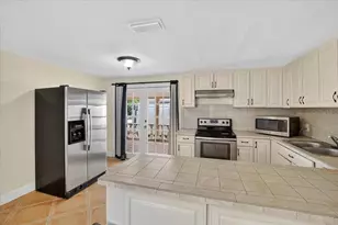 4515 W North St, Tampa, FL 33614 - Photo 9