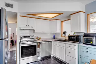 718 Northmoor Ave N, Saint Petersburg, FL 33702 - Photo 7