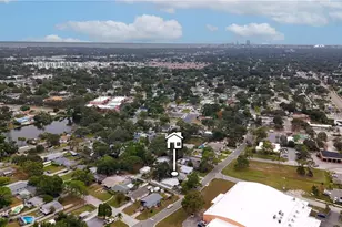 718 Northmoor Ave N, Saint Petersburg, FL 33702 - Photo 23