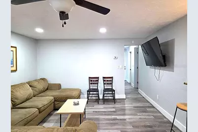 6886 49th Avenue N, Saint Petersburg, FL 33709 - Photo 5