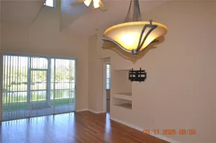 204 Hemingway Dr, Oldsmar, FL 34677 - Photo 7