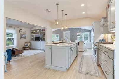 652 Ohio Place, Sarasota, FL 34236 - Photo 15