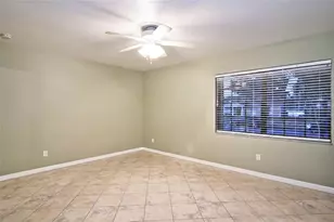 11213 Creek View Dr, Riverview, FL 33569 - Photo 17