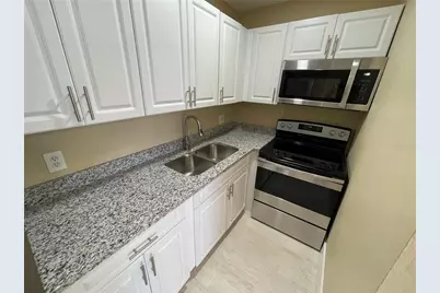 10582 Windsor Lake Court #10582, Tampa, FL 33626 - Photo 5