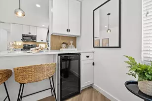 742 91st Ave N, Saint Petersburg, FL 33702 - Photo 7