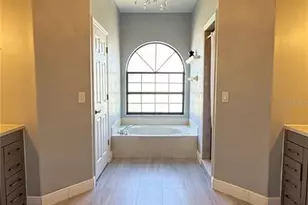 4608 Vintage Dr, Sarasota, FL 34243 - Photo 7