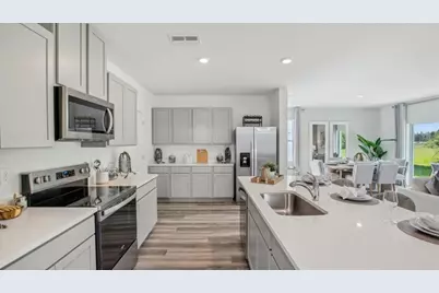 5230 Berry Bay Avenue, Wimauma, FL 33598 - Photo 9