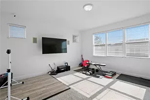 6012 Village Center Dr, Lithia, FL 33547 - Photo 33