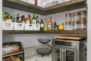 6012 Village Center Dr, Lithia, FL 33547 - Photo 11