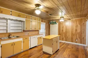 524 East Ave, Brooksville, FL 34601 - Photo 23