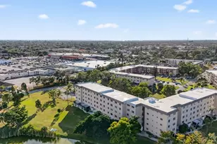 4149 Lake Bayshore Dr, Bradenton, FL 34205 - Photo 7