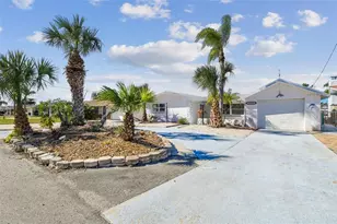 13711 Allyn Dr, Hudson, FL 34667 - Photo 5