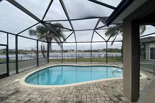 711 Parker Den Dr, Ruskin, FL 33570 - Photo 3