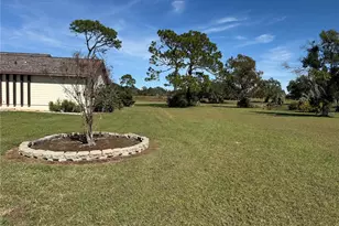 5544 Fairway Dr, Ridge Manor, FL 33523 - Photo 7