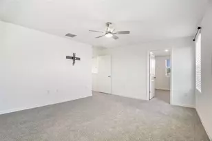 13539 Mount Ivy Ct, Dade City, FL 33525 - Photo 15