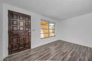 5705 Mariposa Dr, Holiday, FL 34690 - Photo 9