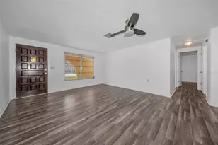 5705 Mariposa Dr, Holiday, FL 34690 - Photo 13