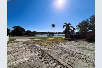 4005 Sunrise Drive S, Saint Petersburg, FL 33705 - Photo 1