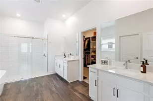 8692 Little Bluestem Dr, Land O Lakes, FL 34637 - Photo 37