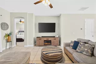 4002 Salida Del Sol Dr, Sun City Center, FL 33573 - Photo 11