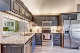 1325 Windjammer Pl, Valrico, FL 33594 - Photo 15