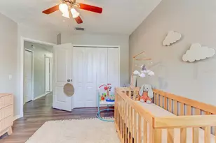 1325 Windjammer Pl, Valrico, FL 33594 - Photo 35