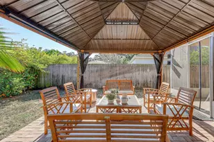 1325 Windjammer Pl, Valrico, FL 33594 - Photo 43