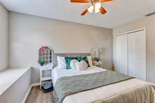 1325 Windjammer Pl, Valrico, FL 33594 - Photo 37