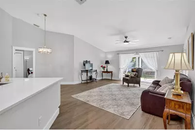 9305 Knightsbridge Court, Tampa, FL 33647 - Photo 11