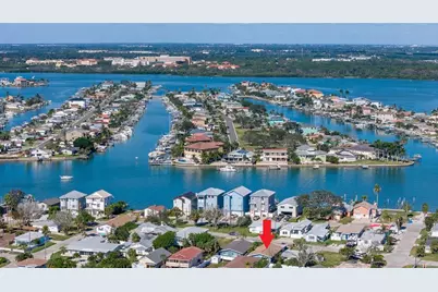 13246 4th Street E, Madeira Beach, FL 33708 - Photo 3