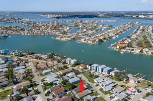 13246 4th St E, Madeira Beach, FL 33708 - Photo 7