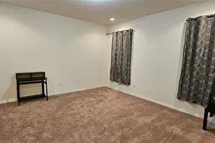 12425 Fairlawn Dr, Riverview, FL 33579 - Photo 5