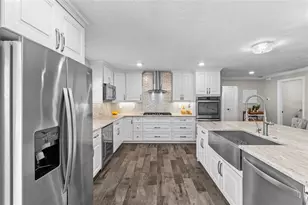 4592 40th St S, Saint Petersburg, FL 33711 - Photo 3