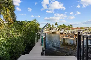 4592 40th St S, Saint Petersburg, FL 33711 - Photo 9