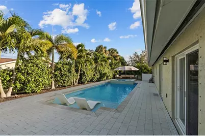 4592 40th Street S, Saint Petersburg, FL 33711 - Photo 7