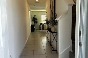 5213 Dandelion St, Apollo Beach, FL 33572 - Photo 3