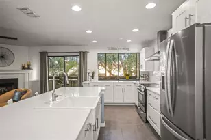 2363 Hanover Dr, Dunedin, FL 34698 - Photo 5