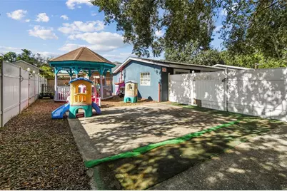 9912 N Myrtle Street, Tampa, FL 33617 - Photo 39