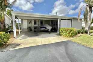 6834 Mt Pleasant Rd NE, Saint Petersburg, FL 33702 - Photo 1