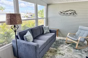 6834 Mt Pleasant Rd NE, Saint Petersburg, FL 33702 - Photo 17