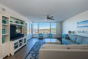 634 Edgewater Dr, Dunedin, FL 34698 - Photo 9